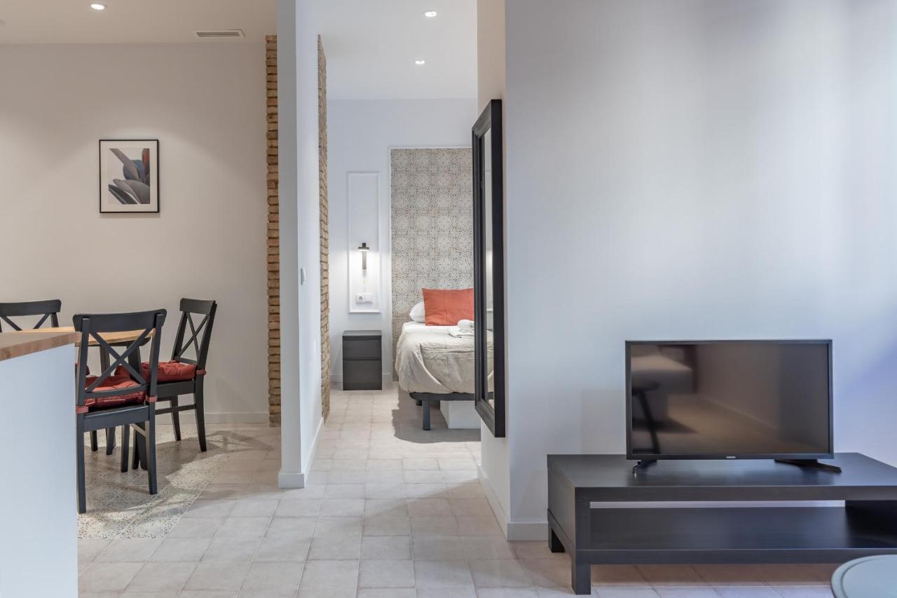 Modern Apartment Close To City Centre Valência Exterior foto