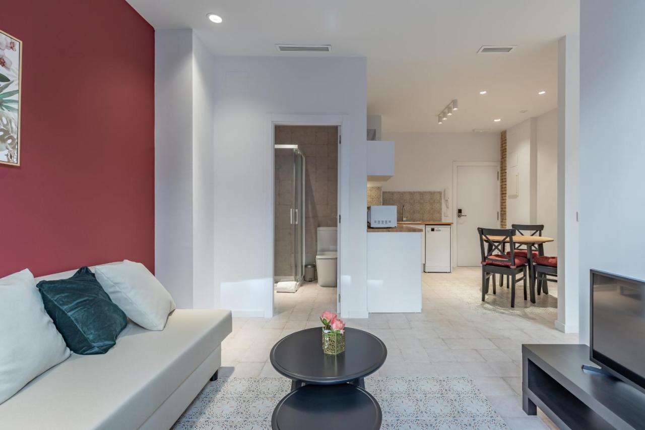 Modern Apartment Close To City Centre Valência Exterior foto