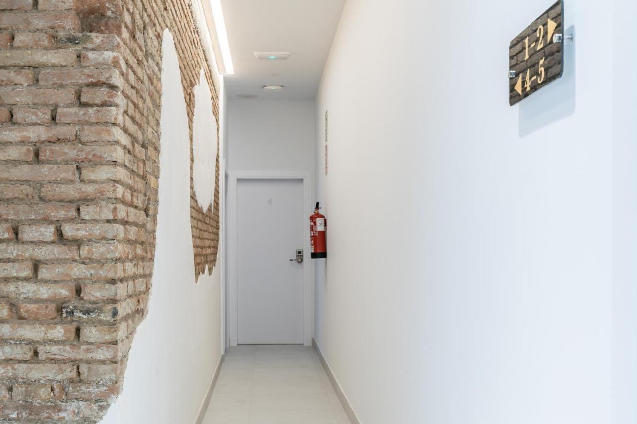 Modern Apartment Close To City Centre Valência Exterior foto